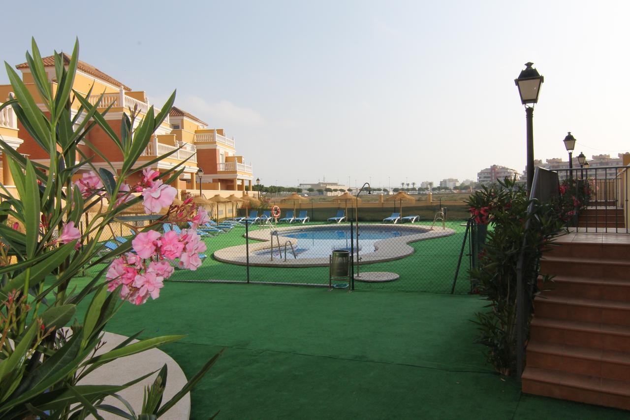 Apartamentos Playamar Рокетас-де-Мар Экстерьер фото